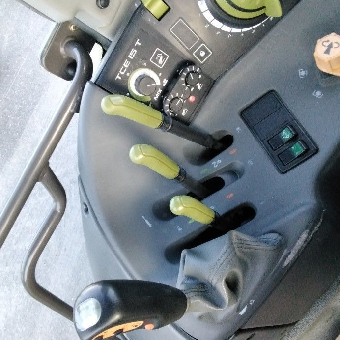 Claas ARES 657 ATZ