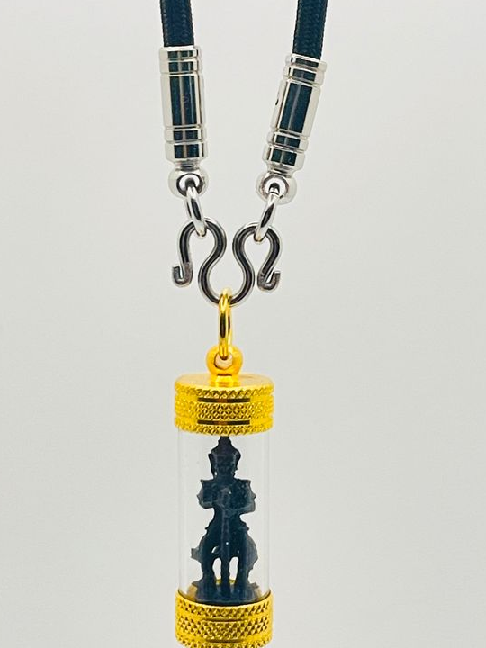 029 Collier pendentif Amulette de protection de Thaïlande Thao Wessuwan (ท้าวเวสสุวรรณ). 🇹🇭