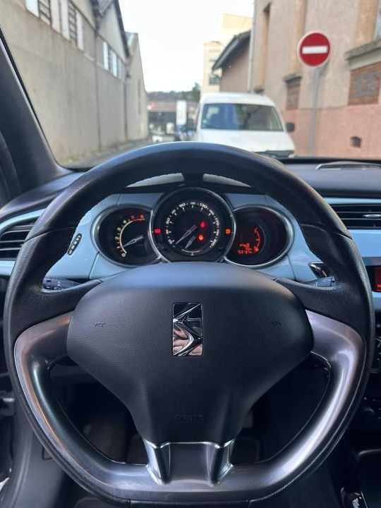 Citroën DS3 1.6 HDi90 (92) FAP So Chic