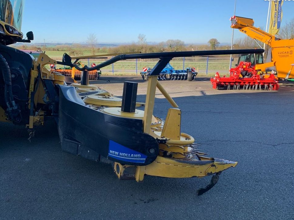 New Holland 750 BFI