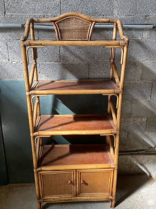 Étagère rotin
