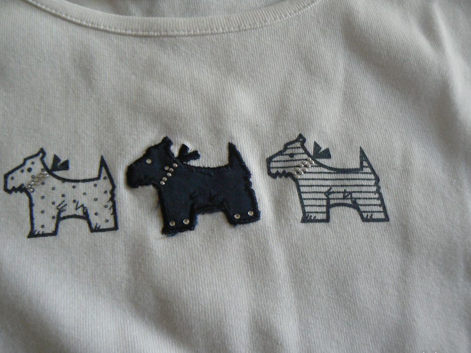 2 tee-shirts débardeurs 