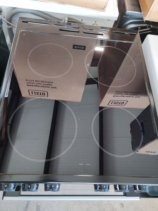 LIVRABLE : Cuisinière vitrocéramique Gorenje NEUF