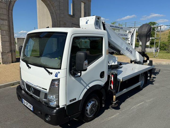 Camion nacelle oil&steel