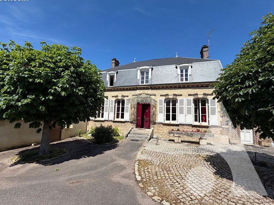 Propriété 9 pièces 445 m²