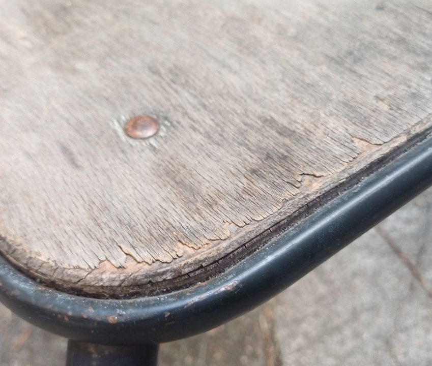 Tabouret d’atelier en métal et bois table de chevet tabouret d’usine mobilier scolaire