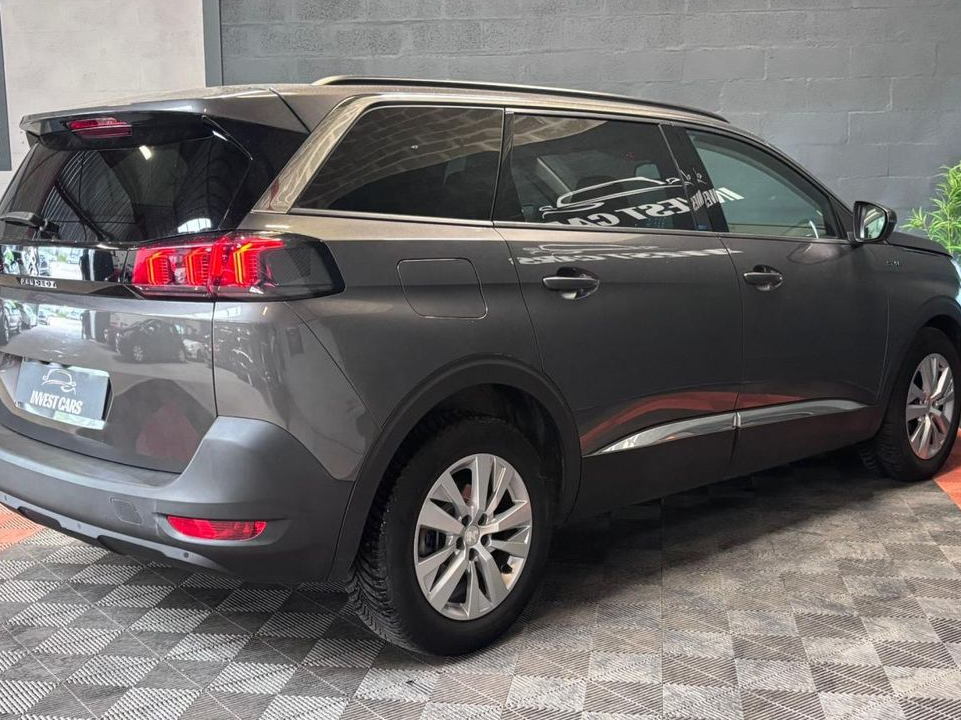 PEUGEOT 5008 1.5HDi 130CH BV EAT8 TVA RECUPERABLE FINITION Style- GARANTIE 6 MOIS MINIMUM