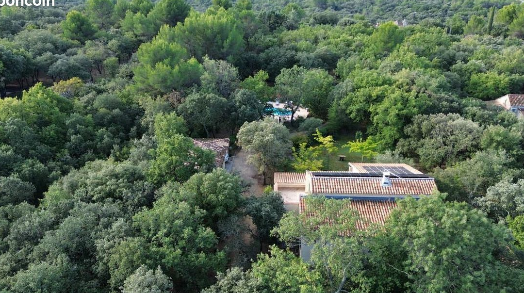 Maison 5 pièces 180 m²