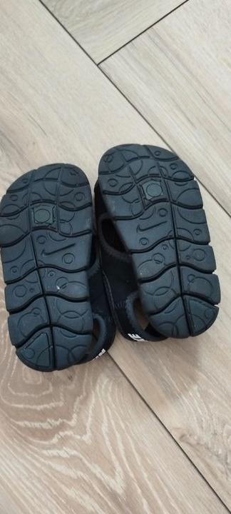 Sandalettes Nike 26.5