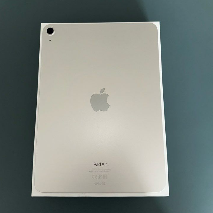 IPad Air 5 (2022) 64 Go Lumière stellaire + Smart Folio Apple