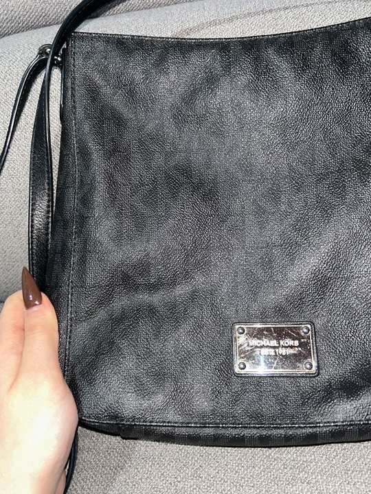 Rare MICHAEL KORS Signature Large Jet Set Travel Messenger Crossbody Folio Bag
