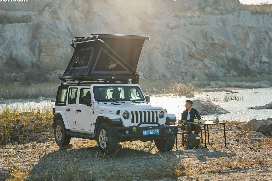 ☀️ Tente de toit coque rigide Rock Cruiser Pro Wild Land