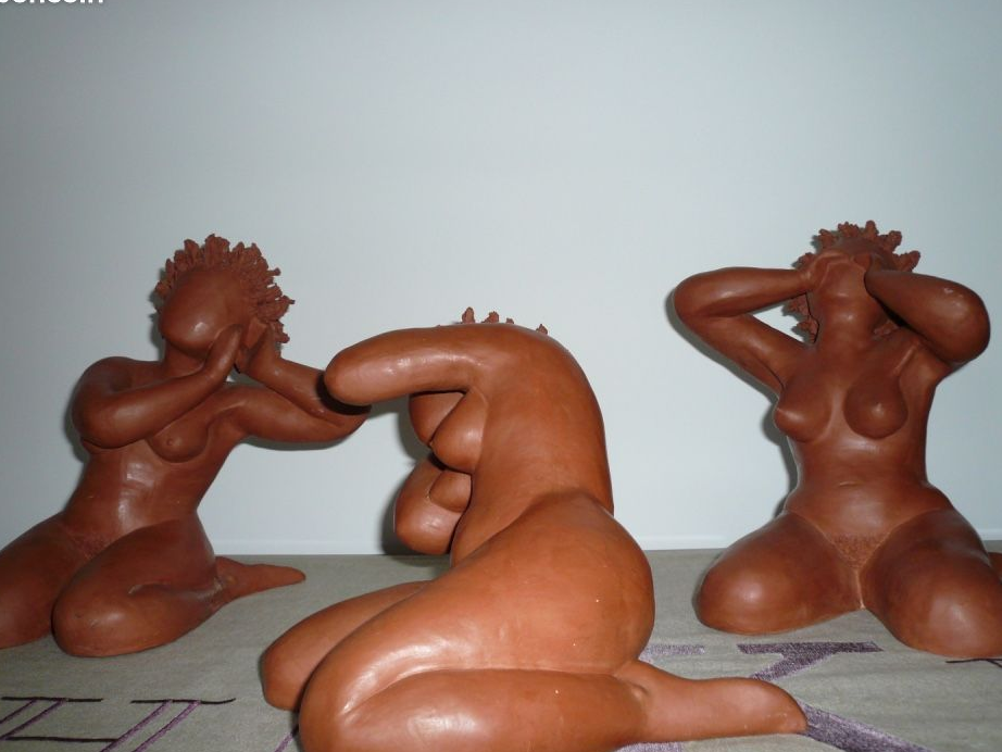 Statue scuplture signée