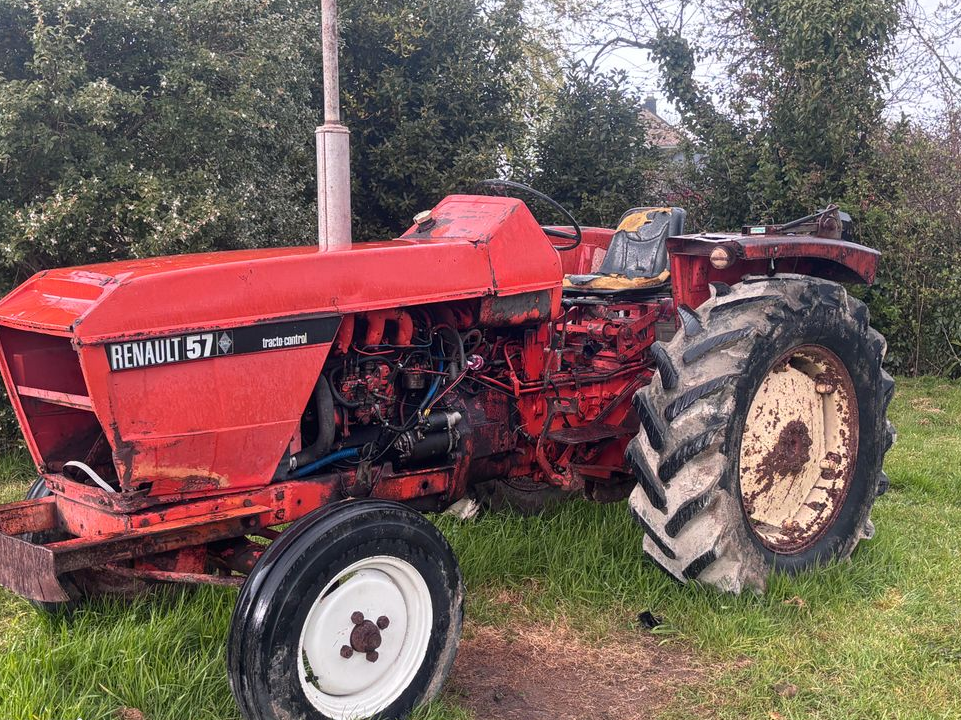Tracteur Renault R57