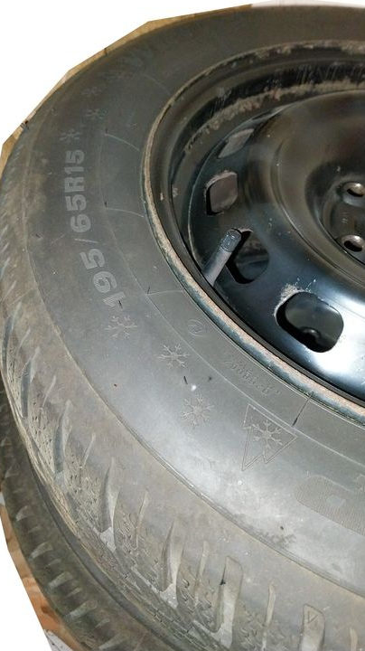 Jantes acier et pneus hiver 205-65-R16 91V