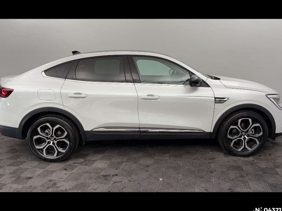 Renault Arkana E-Tech hybride 145 - 22 Techno