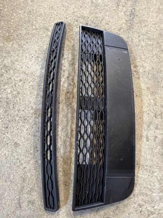 Grille de calandre ligier ixo 2012