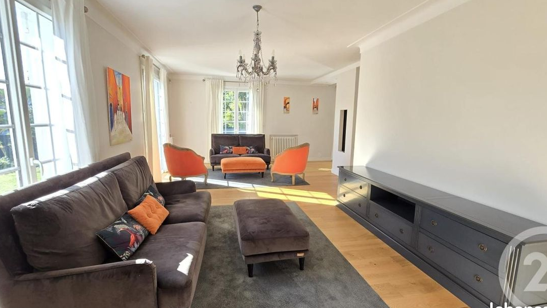 Maison 6 pièces 190 m²