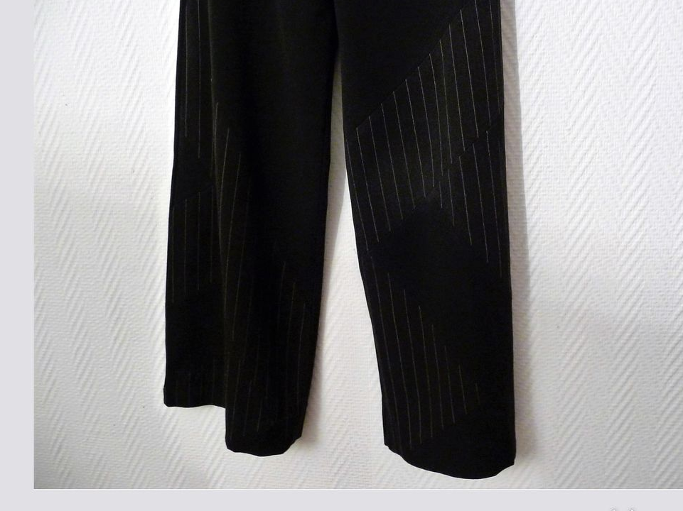 🌼 Pantalon/ Pantacourt Noir à Fines Rayures Blanc- Taille 36- Rodika Zanian