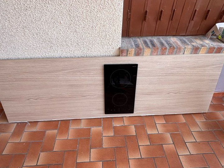 Ensemble cuisine : plan de travail + plaque Proline 2 feux + hotte (bon état)