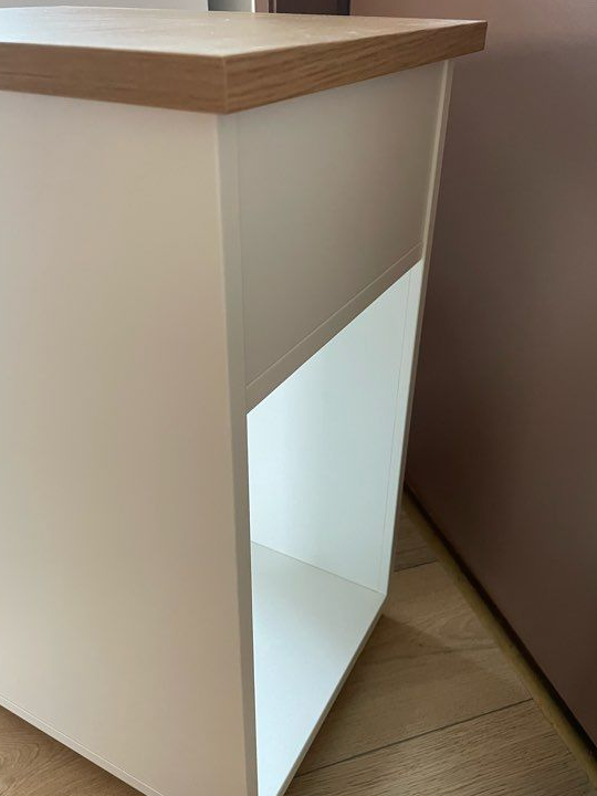 Table d’appoint SKRUVBY Ikea