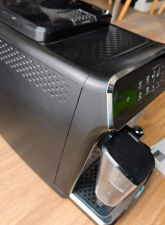 Machine à café grains broyeur Philips lattego 2200 et filtre neuf