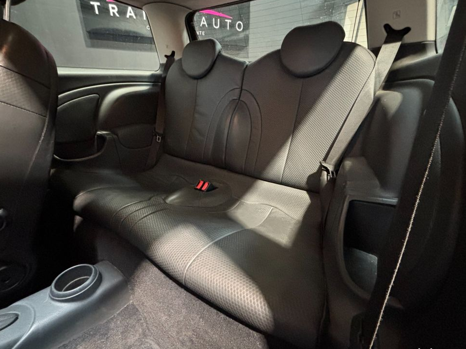 MINI MINI 1.6i - 115 Cooper - vert anglais - suivi d'entretien complet - intérieur cuir - toit ouvrant