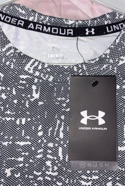 T-shirt Under Armour ( neuf )