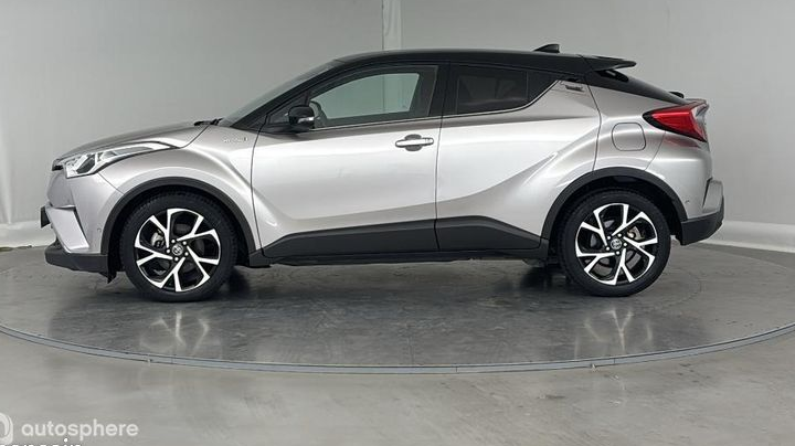Toyota C-Hr 122h Graphic 2WD E-CVT