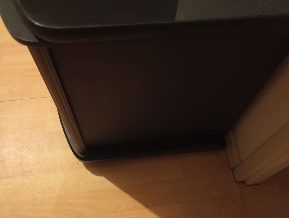 Meuble TV noir avec portes verre fumé rangement meuble television