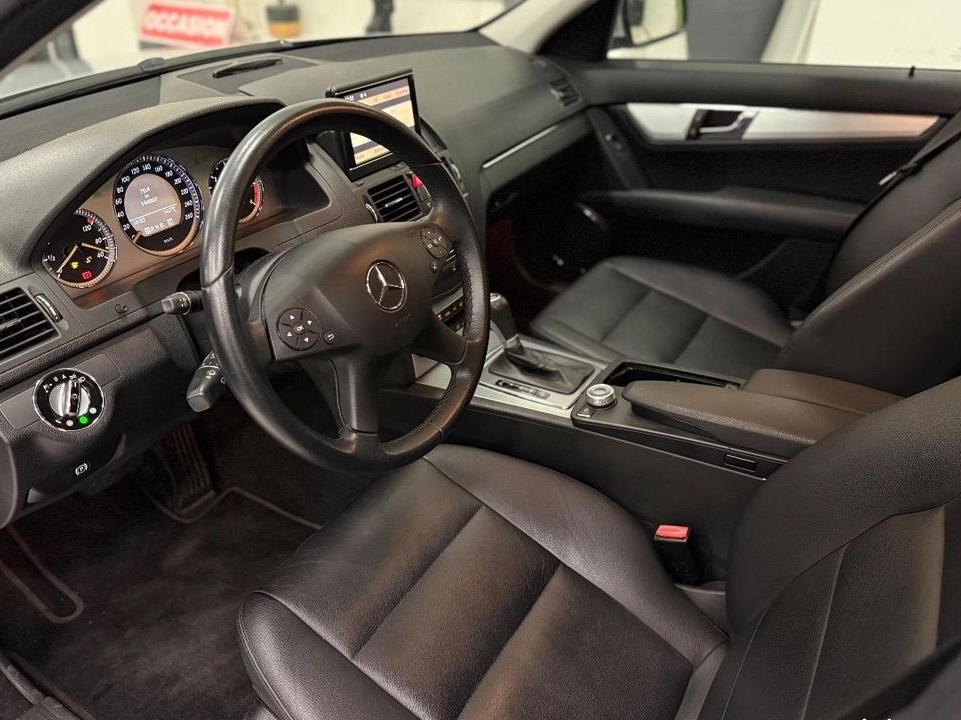 Mercedes-benz classe c w204 c220 cdi avant-garde 170ch 7g-tronic