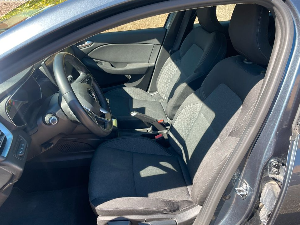 Clio 5 superbe état et peu de km