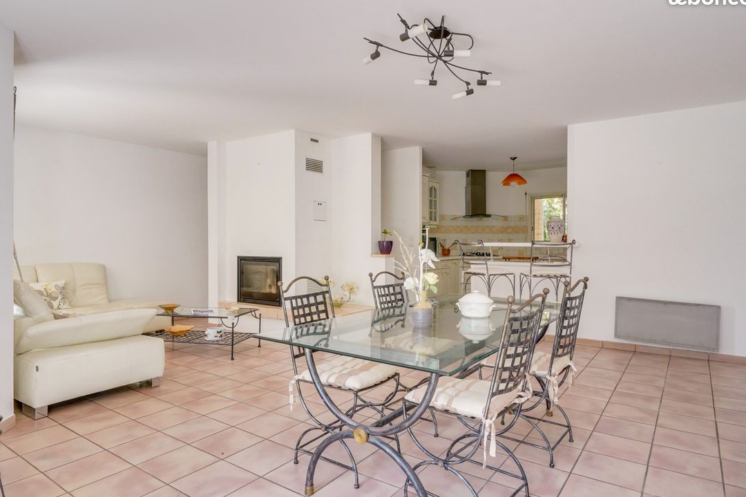 Maison 7 pièces 145 m²