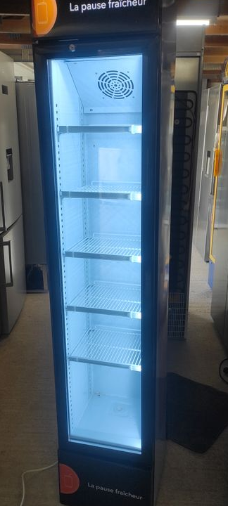 Vitrine réfrigérée professionnelle, circuit frigorifique neuf, entièrement révisée et nettoyé