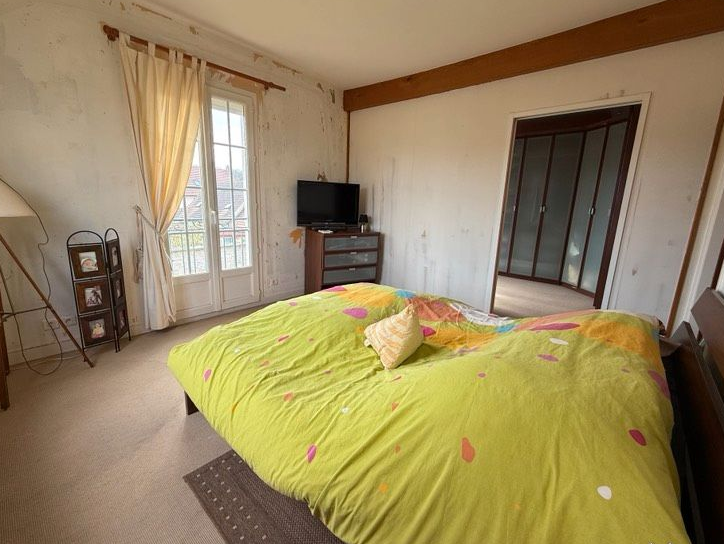 Maison 13 pièces 266 m²