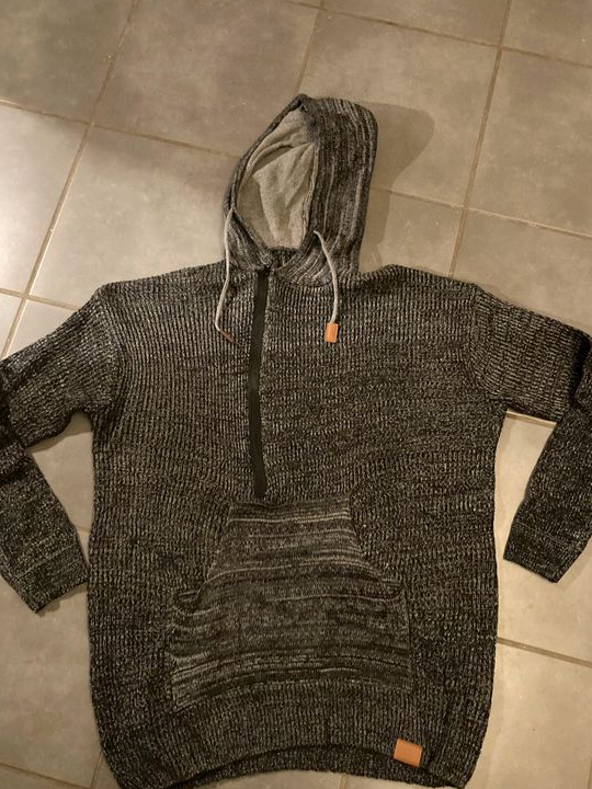 Pull capuche laine zippé xxl neuf