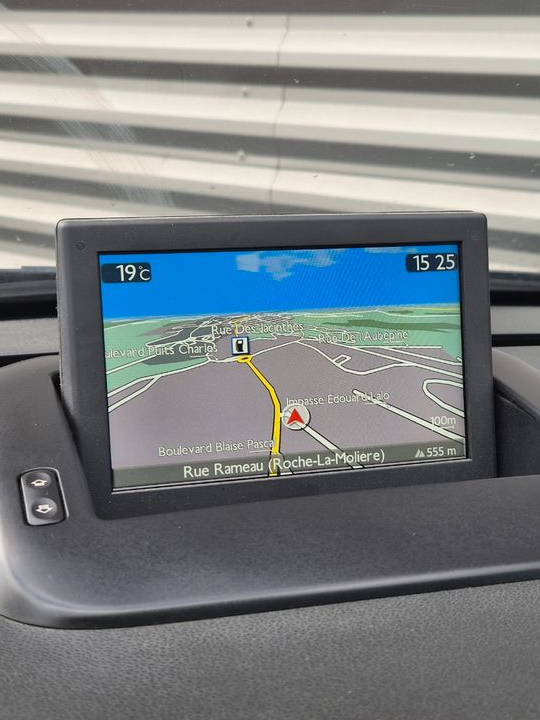 Peugeot 3008 2.0 hdi 150 gps/toit pano/affi tete/caméra/jantes/regul vitesse