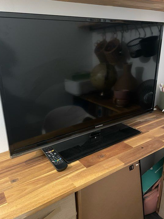 Télé Thomson 85 cm