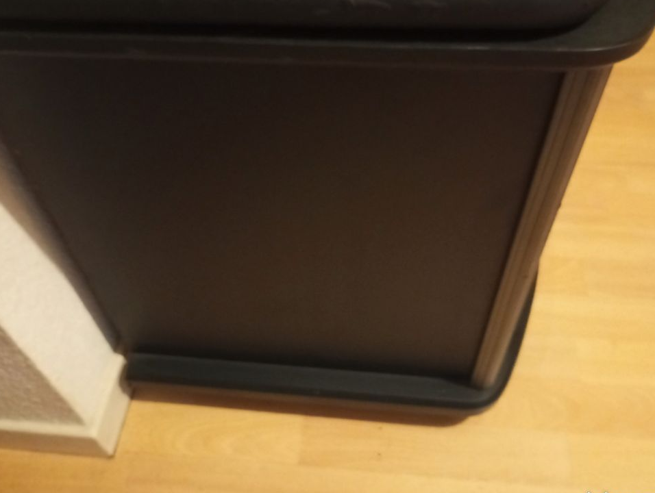 Meuble TV noir avec portes verre fumé rangement meuble television