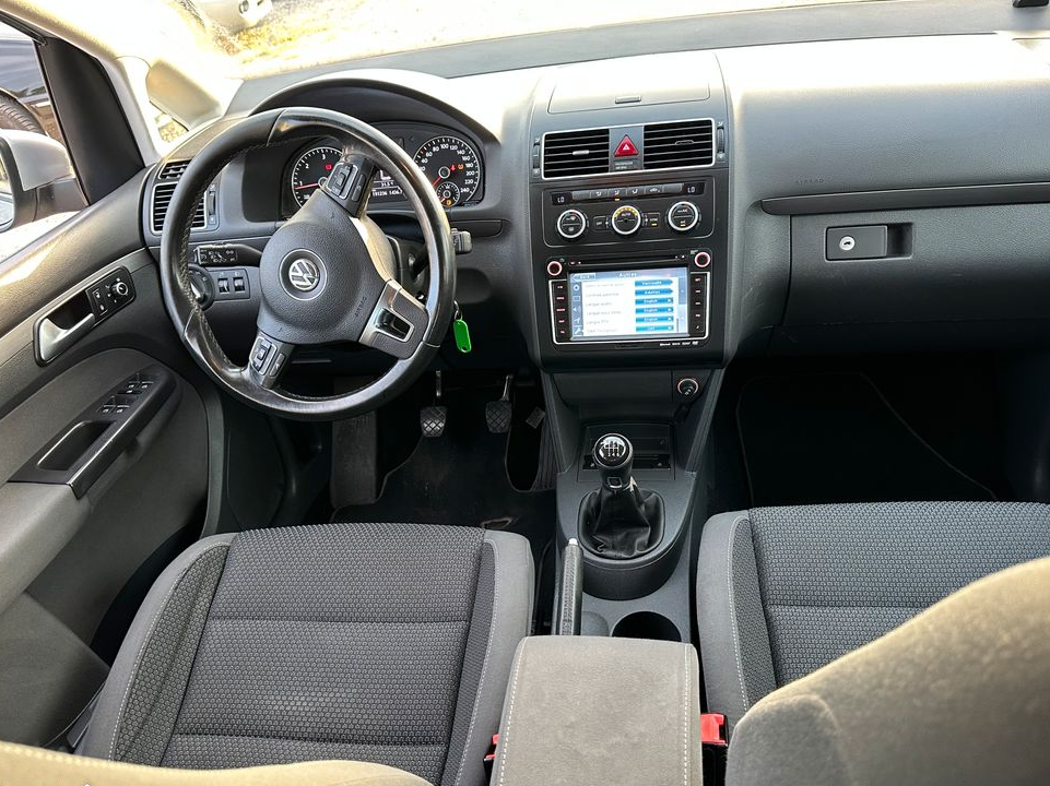 Volkswagen touran 1.6 tdi 105cv 7 places bvm6 gris alu