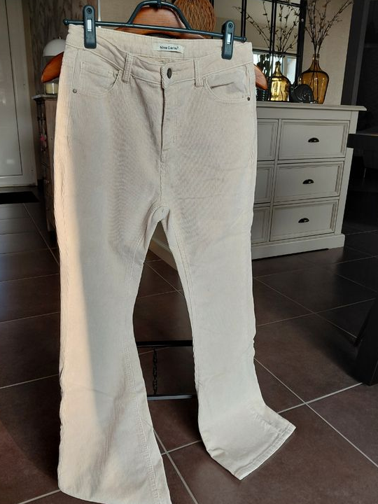 NINA CARTER Pantalon velours crème bootcut MRH49