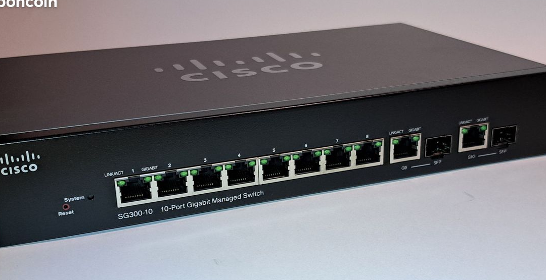 Switch Cisco SG300-10 8 ports Gigabit + 2 x SFP neuf