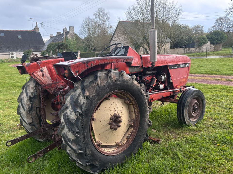 Tracteur Renault R57