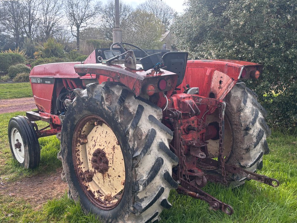 Tracteur Renault R57