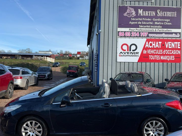 Peugeot 308 cc 1.6l hdi 112cv bv6 feline 1 ère main avec 146151 kms