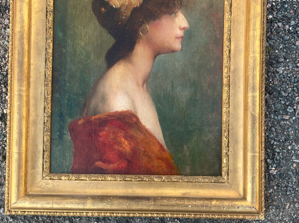 Tableau – Portrait de femme de profil au chapeau, huile sur panneau, école française, XIXe