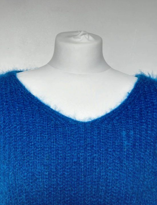 Pull bleu effet mohair