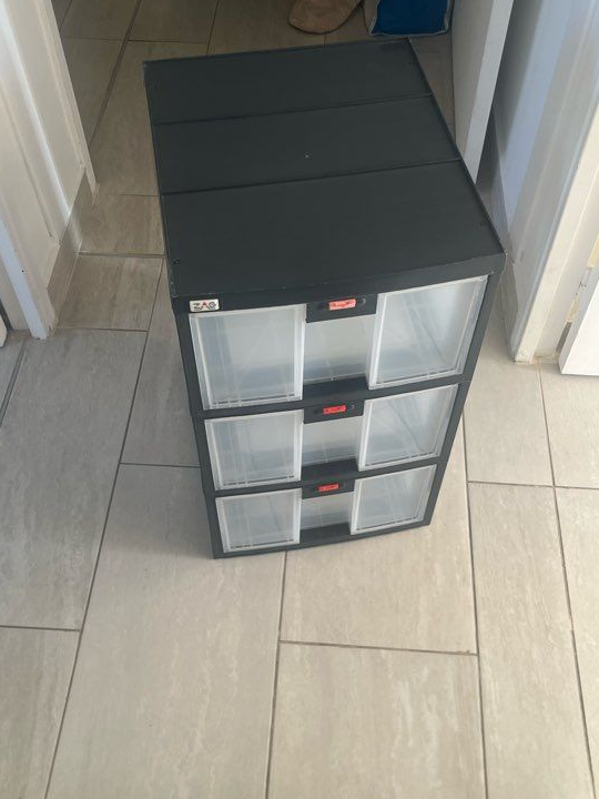 Tiroirs rangement plastiques