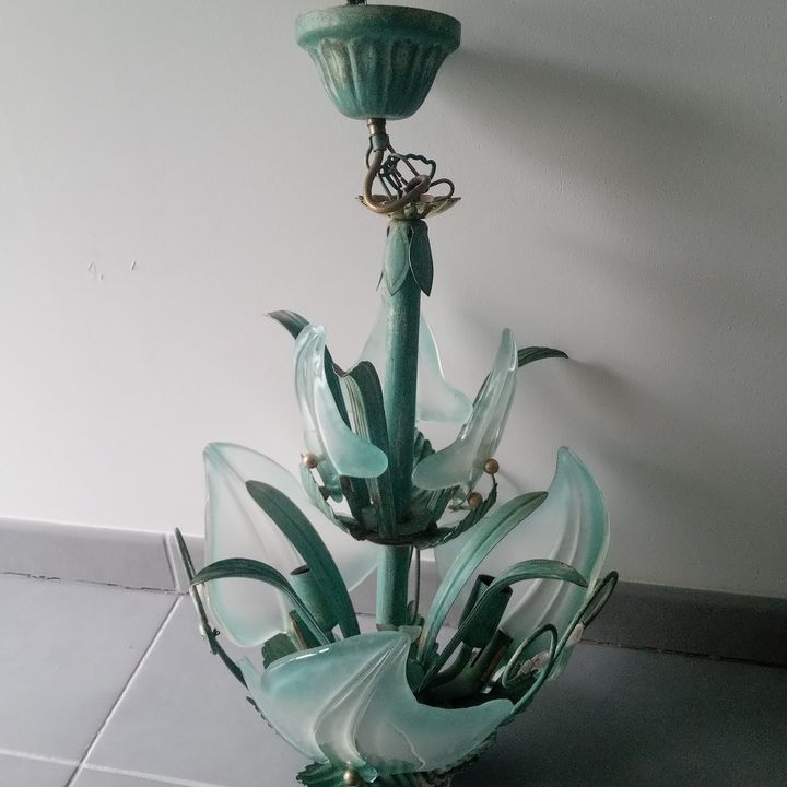 Beau lustre en excellent état