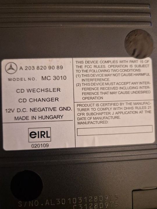 Lecteur CD Mercedes A2038209089